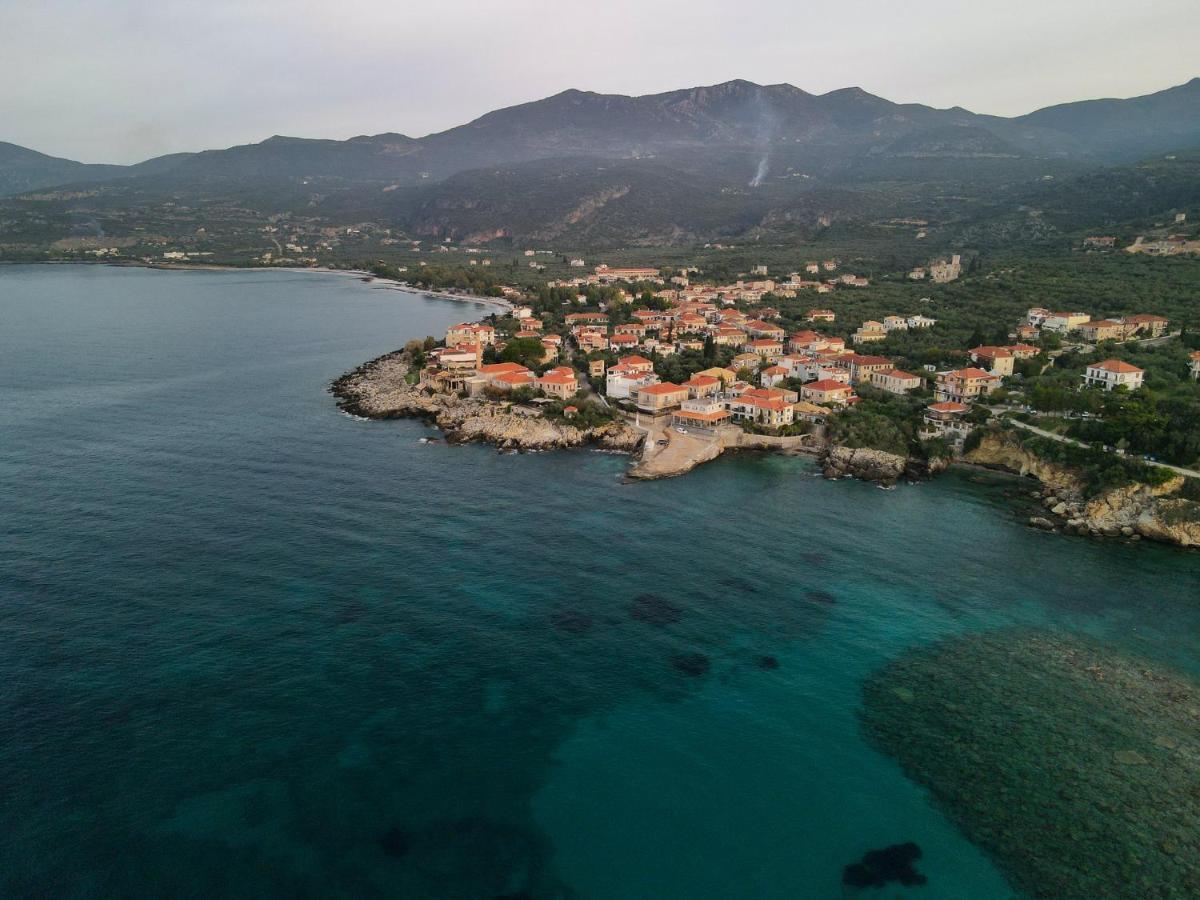 Magnificent, Authentic Private Villa Kardhamili Esterno foto