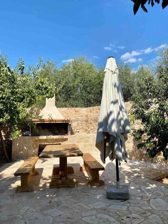 Magnificent, Authentic Private Villa Kardhamili Esterno foto