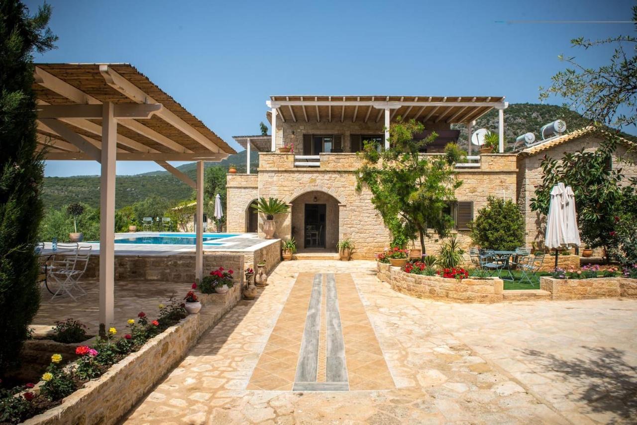 Magnificent, Authentic Private Villa Kardhamili Esterno foto